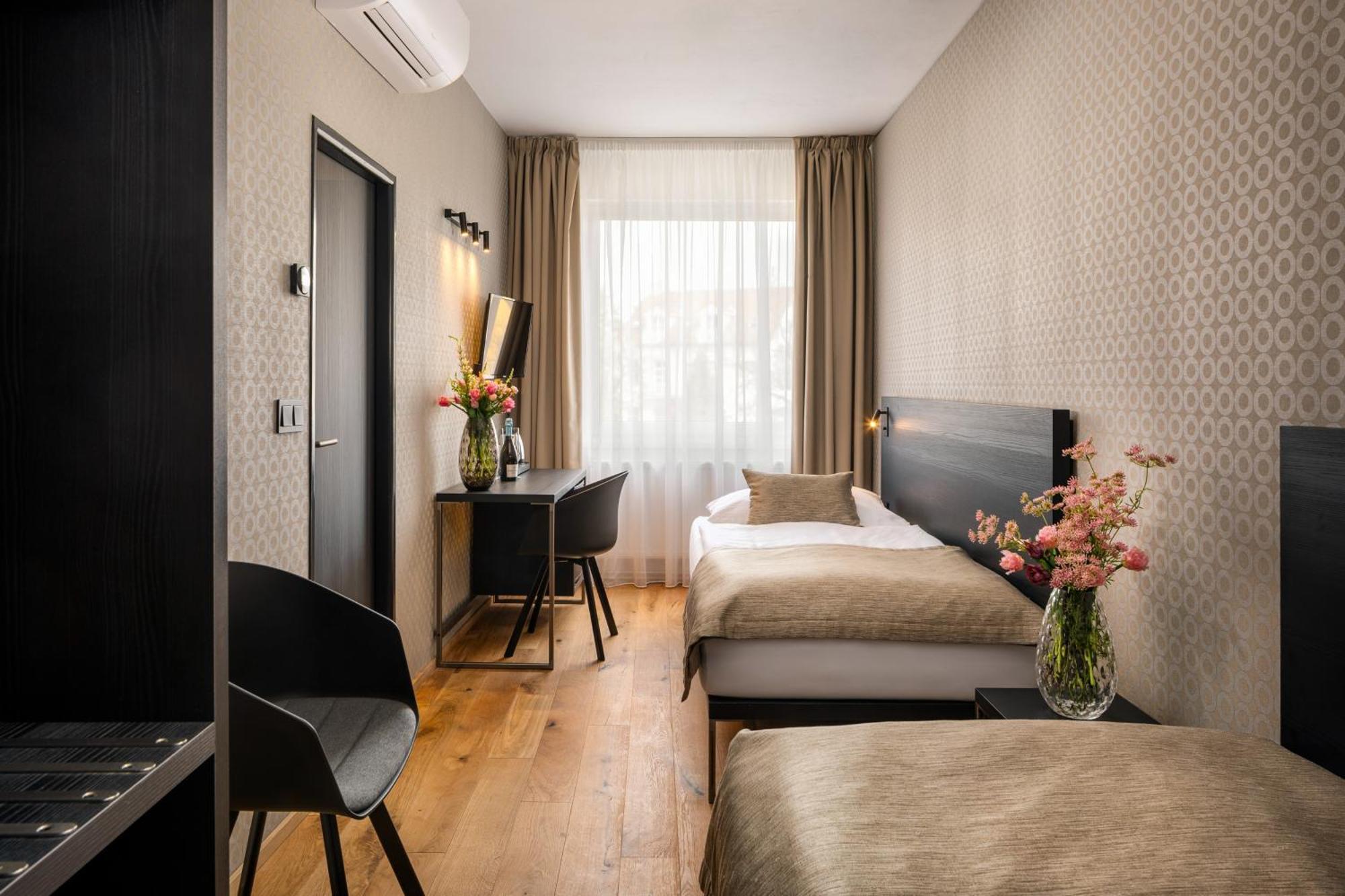 Otel Aida 4*