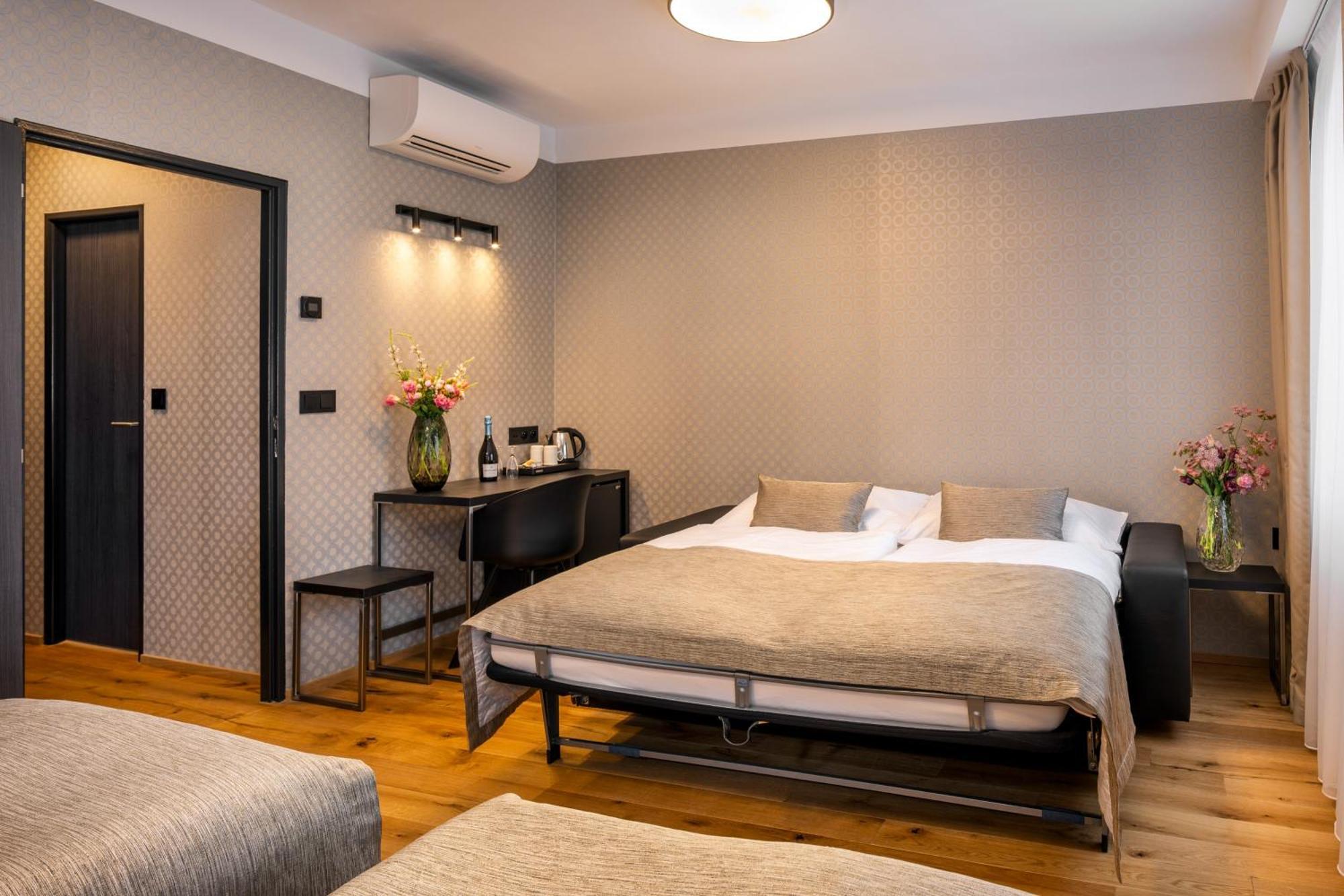 Otel Aida 4*