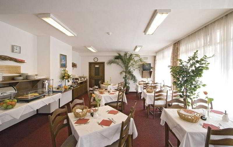 Otel Aida 4*